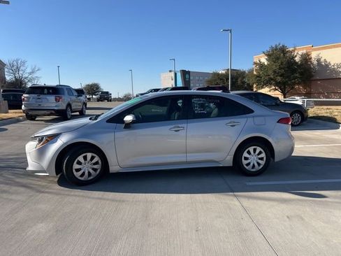 Used 2022 Toyota Corolla L image 5