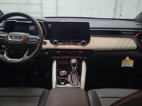 Used 2024 GMC Canyon AT4X w/ AT4X AEV Edition image 19