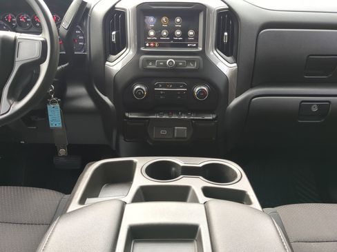 Used 2019 Chevrolet Silverado 1500 Custom w/ Custom Convenience Package image 44