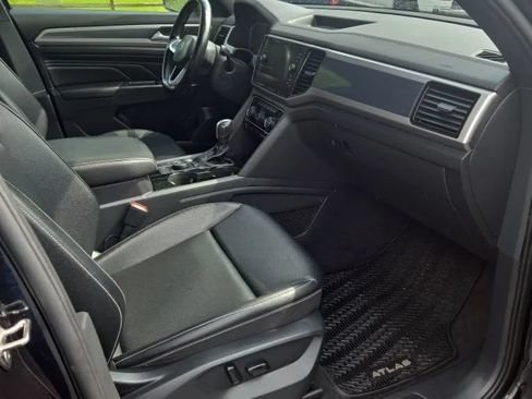Used 2020 Volkswagen Atlas Cross Sport SEL AWD/4WD image 8