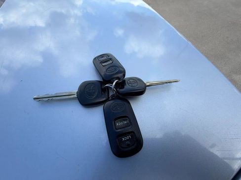 Used 2007 Toyota Corolla LE FWD image 24