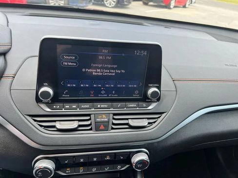 Used 2019 Nissan Altima 2.5 SR w/ SR Premium Package FWD image 16