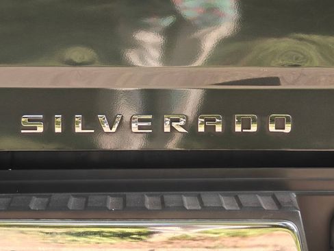 Used 2017 Chevrolet Silverado 3500 LTZ w/ Duramax Plus Package AWD/4WD image 6