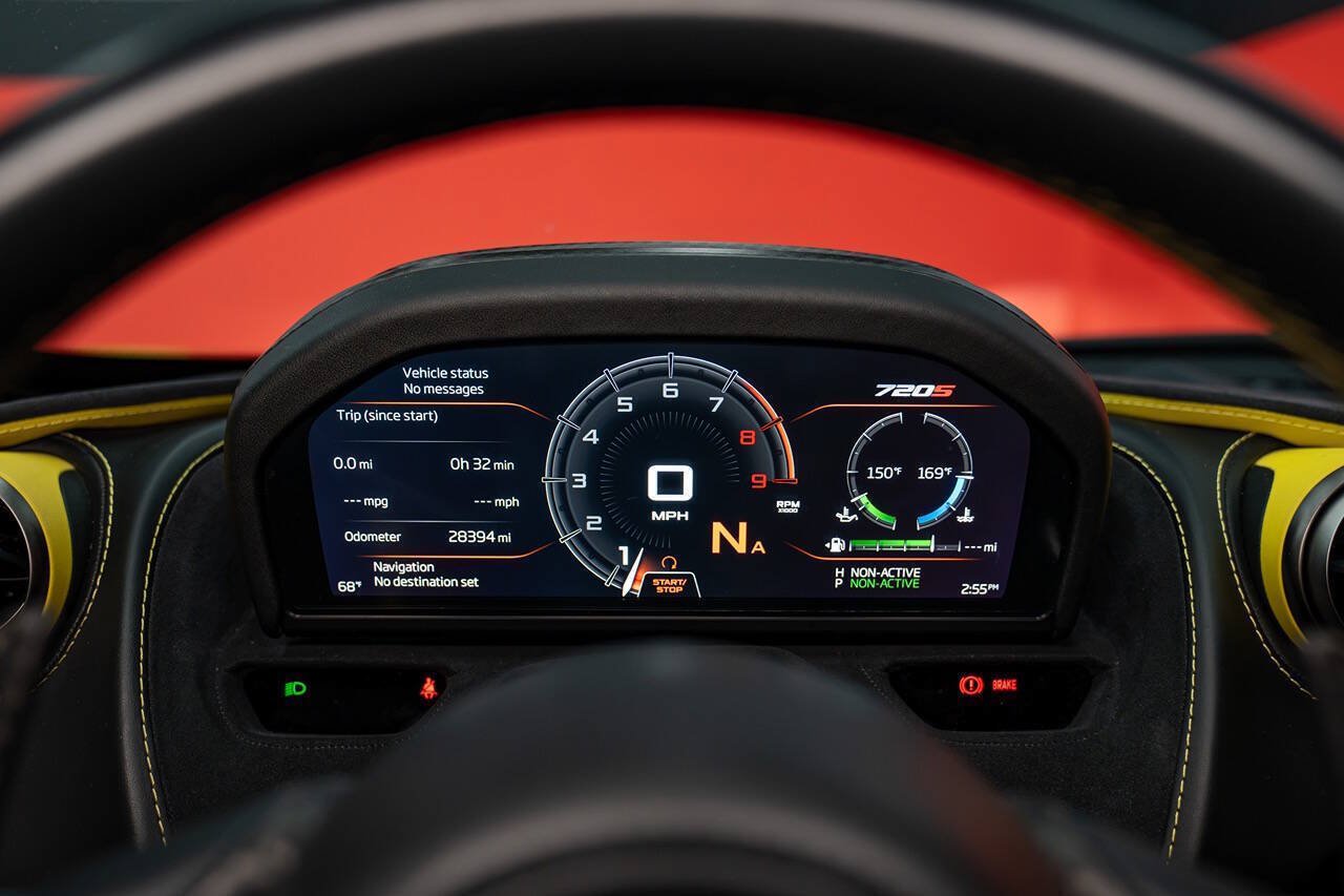 Used 2018 McLaren 720S Performance RWD image 41