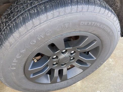 Used 2017 Chevrolet Tahoe LT image 13