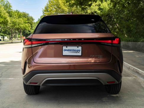 Used 2025 Lexus RX 350h w/ Convenience Package AWD/4WD image 8