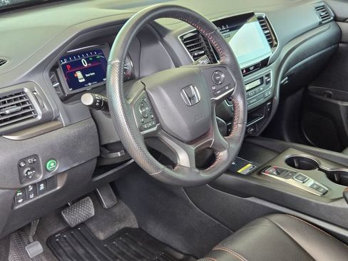 Used 2024 Honda Passport TrailSport image 10