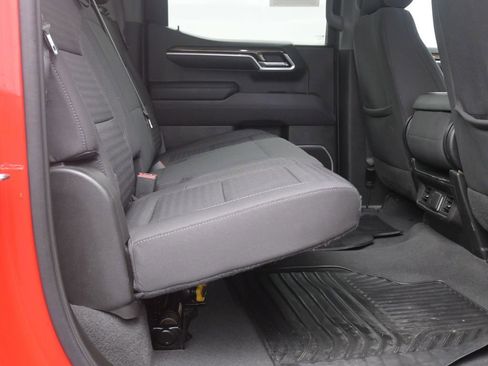 Used 2022 Chevrolet Silverado 1500 LT image 11