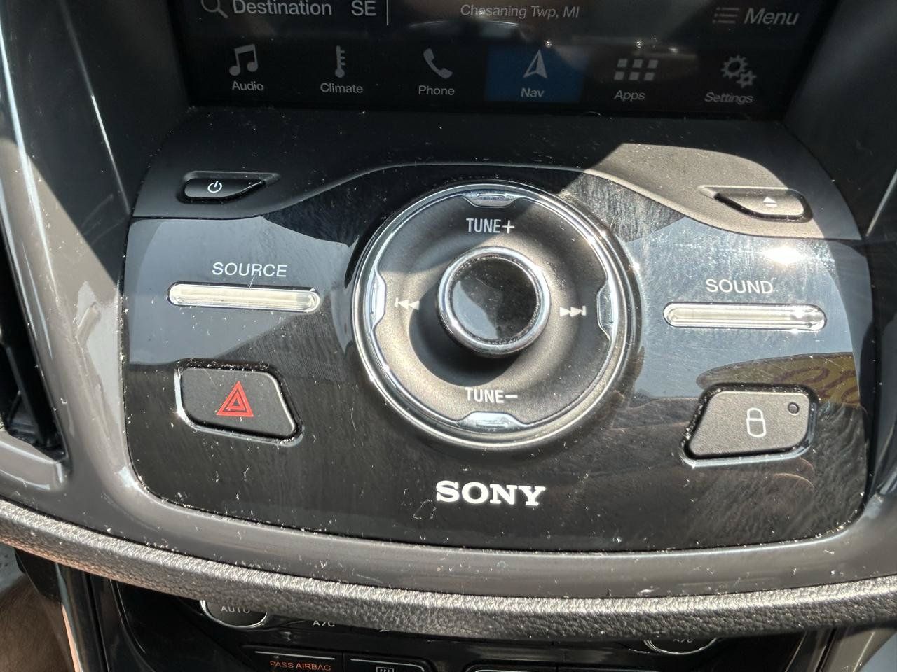 Used 2016 Ford Escape Titanium w/ Equipment Group 301A AWD/4WD image 23
