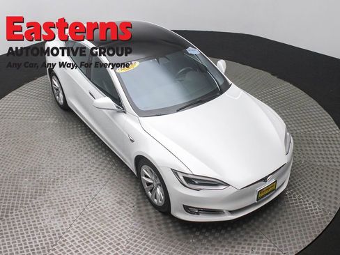 Used 2018 Tesla Model S 75D image 3