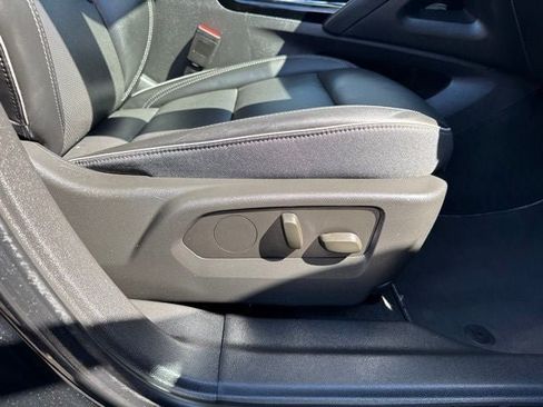 Used 2023 Buick Envision Essence FWD image 30