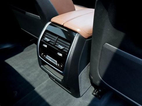 Used 2020 BMW X7 xDrive40i w/ Premium Package image 60