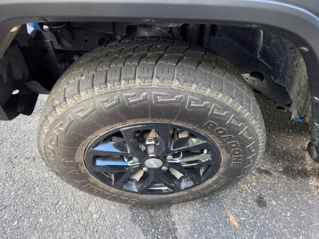 Used 2023 Jeep Wrangler Sport AWD/4WD image 31
