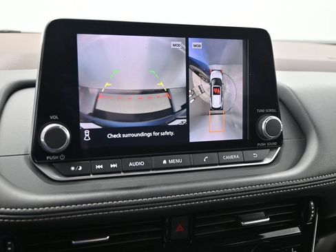 Used 2023 Nissan Rogue SL FWD image 22
