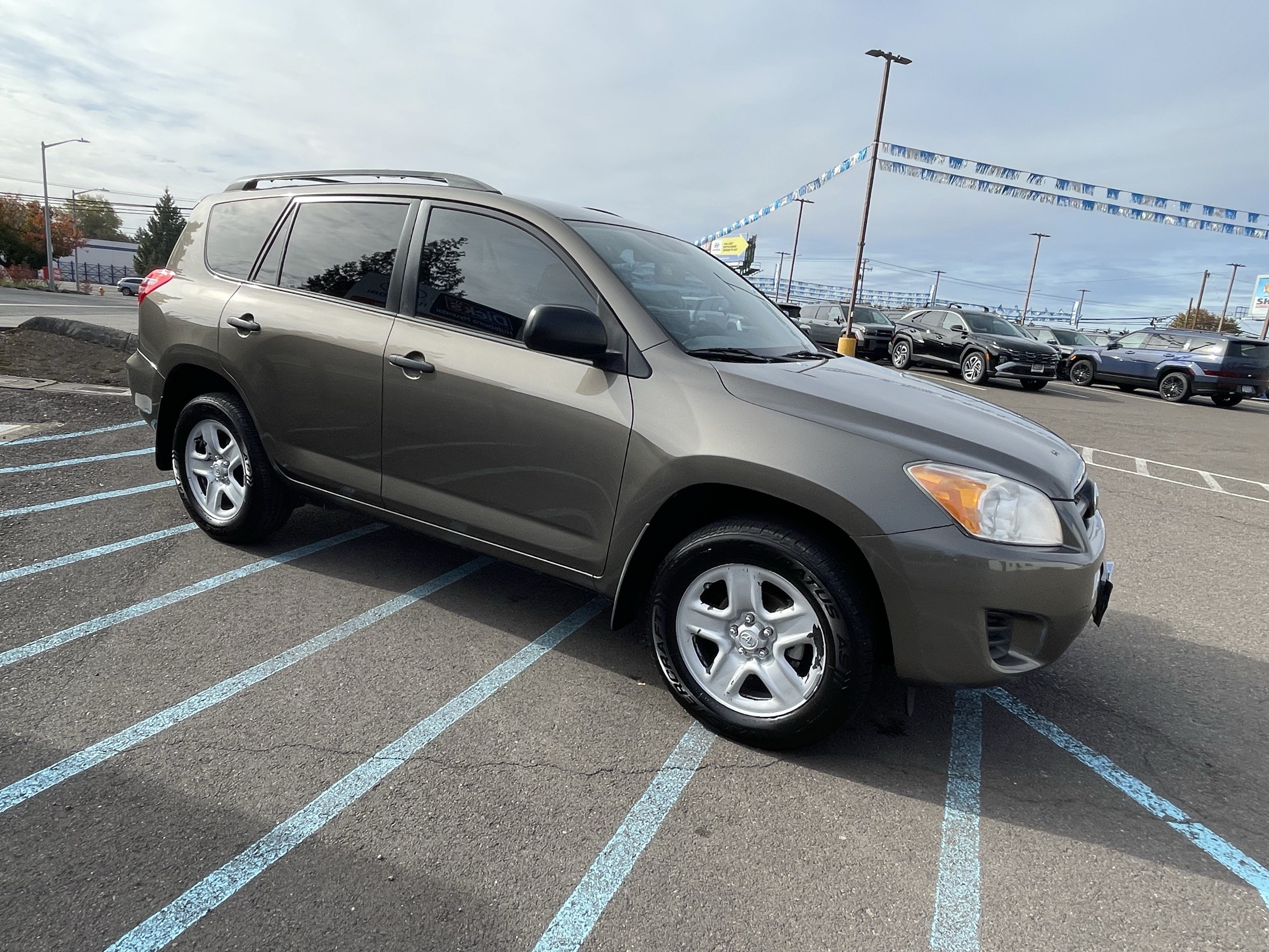Used 2012 Toyota RAV4 4WD w/ Value Pkg image 7