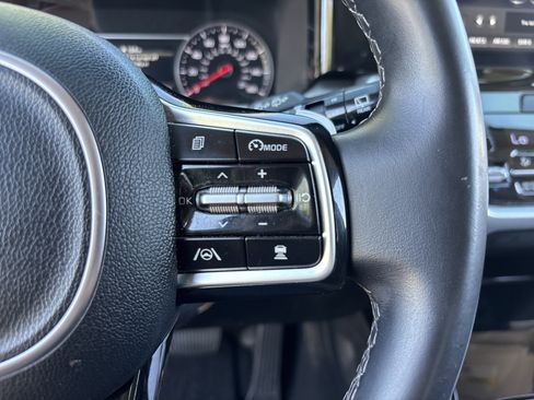 Used 2022 Kia Sorento SX image 26