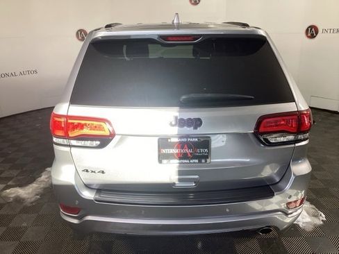 Used 2019 Jeep Grand Cherokee Altitude image 6