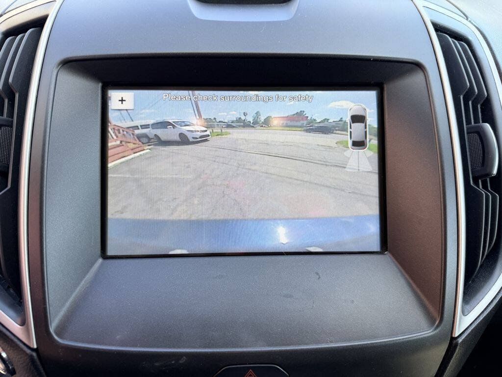 Used 2016 Ford Edge SEL w/ Equipment Group 201A AWD/4WD image 23