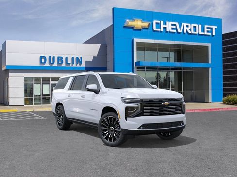 New 2026 Chevrolet Suburban High Country image 2