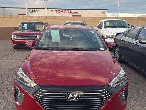 Used 2019 Hyundai Ioniq SEL image 3