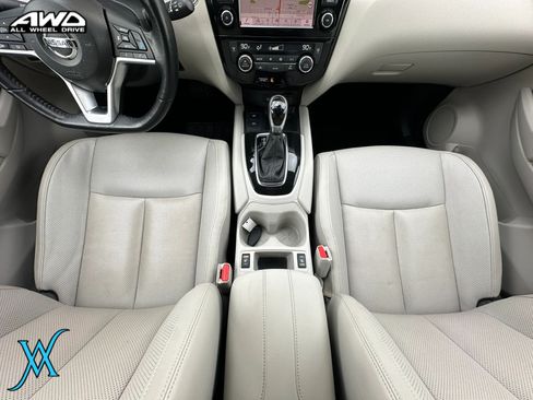 Used 2022 Nissan Rogue Sport SL AWD/4WD image 34