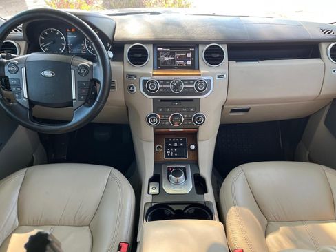 Used 2016 Land Rover LR4 HSE LUX image 40