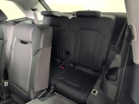 Used 2022 Audi Q7 3.0T Premium image 23