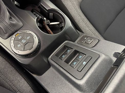 Used 2025 Ford Bronco Big Bend image 21