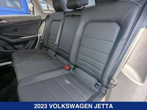 Used 2023 Volkswagen Jetta SE w/ Panoramic Sunroof Package FWD image 21