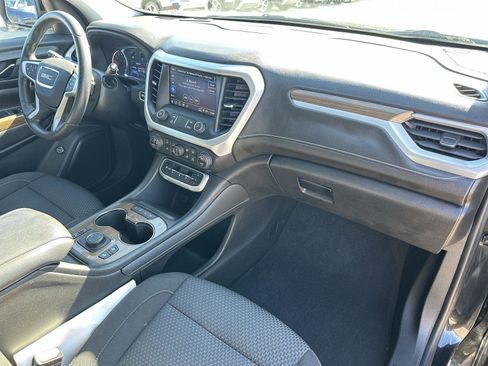 Certified 2023 GMC Acadia SLE w/ Driver Convenience Package image 27