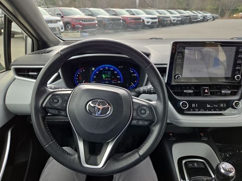 Used 2022 Toyota Corolla XSE image 17