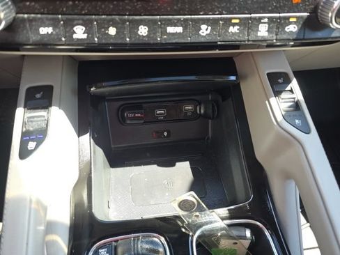 Used 2022 Kia Telluride EX w/ EX Premium Package AWD/4WD image 25