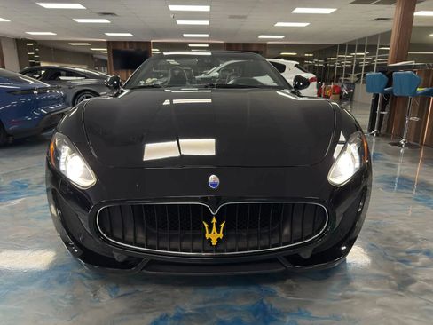 Used 2015 Maserati GranTurismo Sport RWD image 38