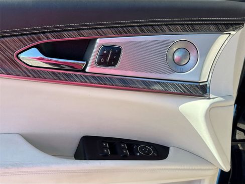 Used 2019 Lincoln Nautilus Black Label image 19