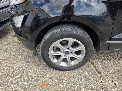 Used 2020 Ford EcoSport SE image 3