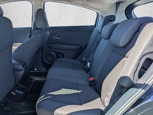 Used 2019 Honda HR-V LX image 17
