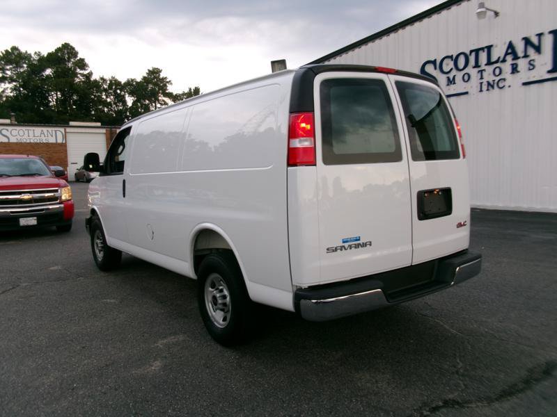Used 2025 GMC Savana 2500 w/ Driver Convenience Package RWD image 3