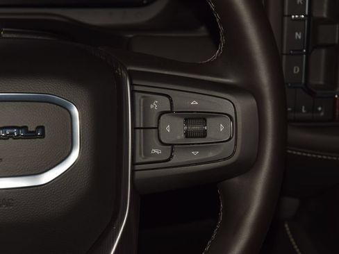 Used 2024 GMC Yukon Denali Ultimate AWD/4WD image 39