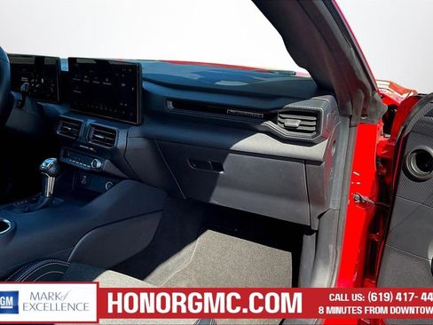 Used 2025 Ford Mustang Convertible RWD image 26
