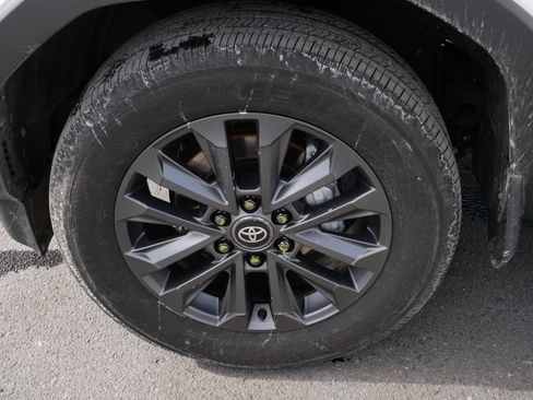 Used 2025 Toyota Land Cruiser image 15