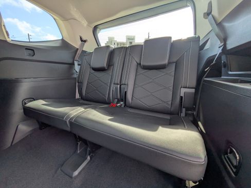 New 2026 Volkswagen Atlas SE FWD image 15