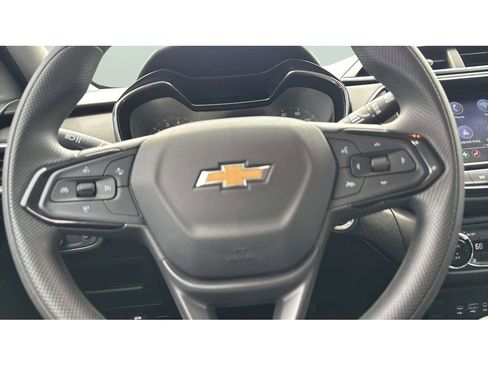 Used 2023 Chevrolet TrailBlazer LT w/ Convenience Package AWD/4WD image 14