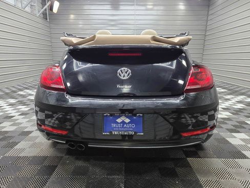 Used 2018 Volkswagen Beetle 2.0T S w/ Style & Comfort Package FWD image 6
