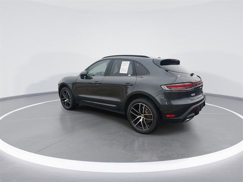 Used 2022 Porsche Macan image 6
