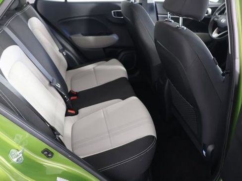 Used 2023 Hyundai Venue SEL w/ Cargo Package image 20