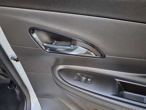 Used 2022 Buick Encore Preferred w/ Safety Package image 25