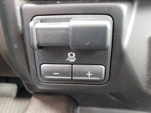 Used 2020 Chevrolet Silverado 1500 LT Trail Boss AWD/4WD image 21