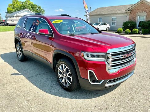 Used 2023 GMC Acadia SLT FWD image 3