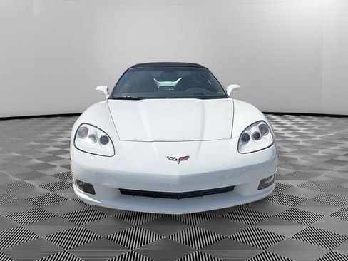 Used 2006 Chevrolet Corvette Convertible w/ Preferred Equipment Group RWD image 8