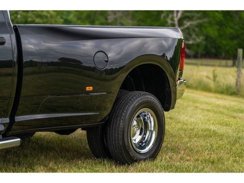 Used 2018 RAM 3500 Tradesman w/ Chrome Appearance Group AWD/4WD image 7